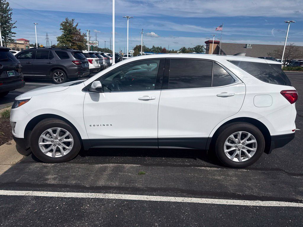 Used 2019 Chevrolet Equinox LT w/ Driver Convenience Package FWD image 5