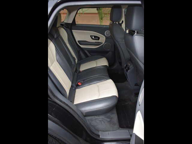 Used 2019 Land Rover Range Rover Evoque SE Premium AWD/4WD image 25