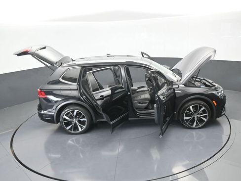Used 2022 Volkswagen Tiguan SEL R-Line image 79