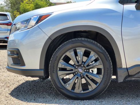 Used 2022 Subaru Ascent Onyx Edition image 8