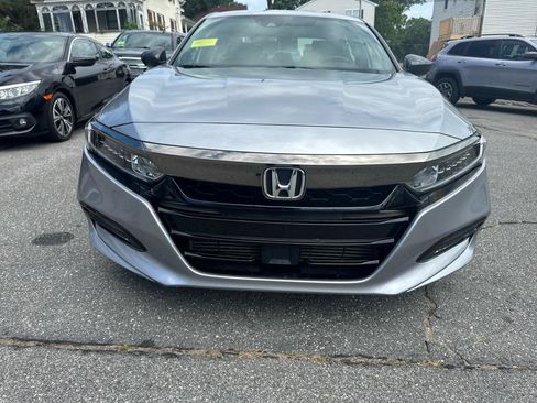 Used 2019 Honda Accord Sport image 3