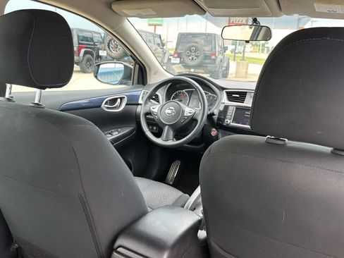 Used 2019 Nissan Sentra SR FWD image 60