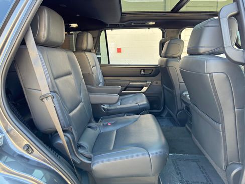 Used 2023 Toyota Sequoia Platinum AWD/4WD image 45