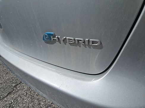 Used 2022 Chrysler Pacifica Touring-L image 19