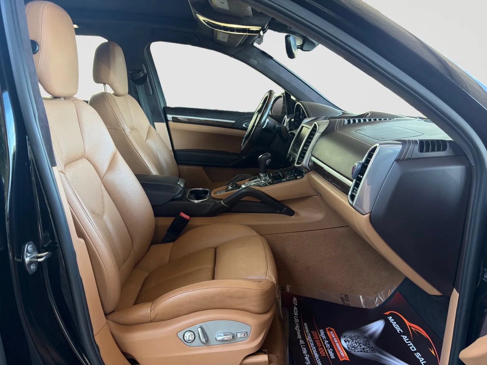 Used 2013 Porsche Cayenne Turbo AWD/4WD image 20