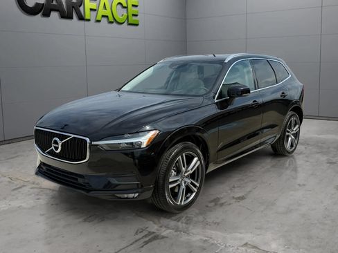 Used 2021 Volvo XC60 T5 Momentum w/ Premium Package AWD/4WD image 5