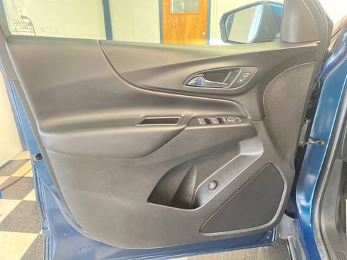 Used 2019 Chevrolet Equinox LT AWD/4WD image 35