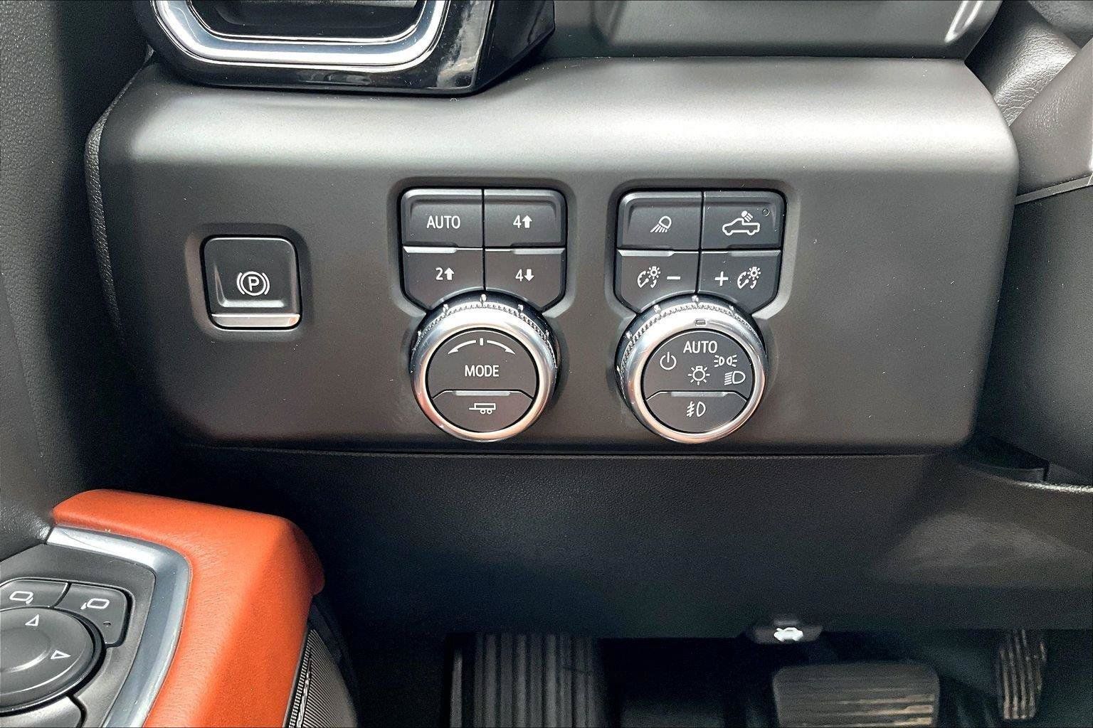 Used 2024 GMC Sierra 1500 Denali Ultimate AWD/4WD image 38