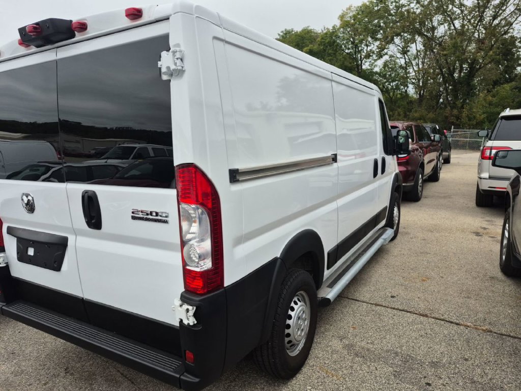 Used 2025 RAM ProMaster 2500 w/ U-Haul Equipment Group FWD image 5