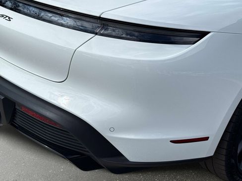 Used 2024 Porsche Taycan GTS image 19