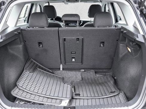 Used 2022 Volkswagen Taos S image 21