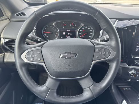 Used 2023 Chevrolet Traverse RS image 14