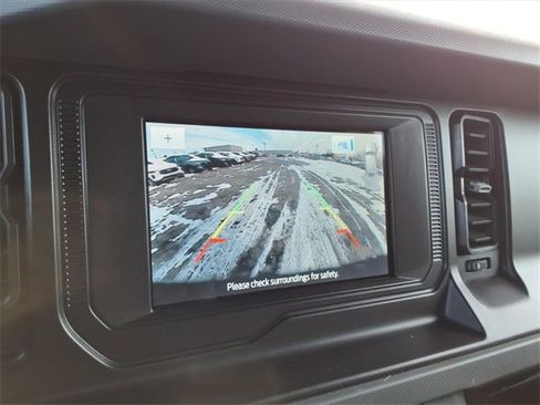 Used 2022 Ford Bronco Big Bend image 18