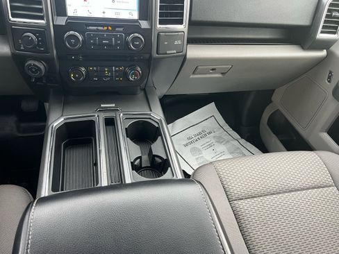 Used 2016 Ford F150 XLT w/ Equipment Group 302A Luxury image 33