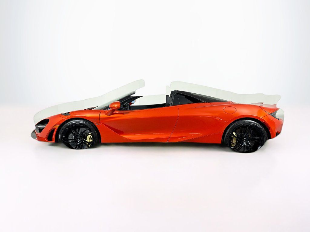 Used 2026 McLaren 750S Spider RWD image 2