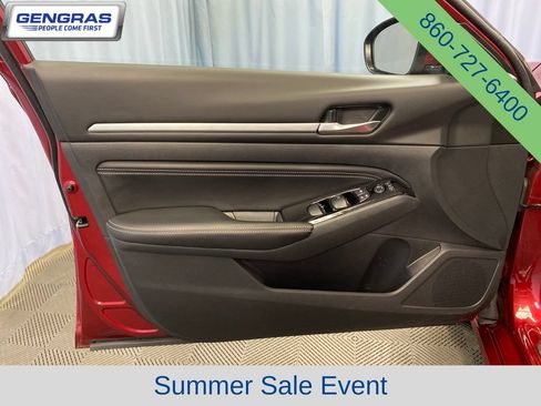 Used 2023 Nissan Altima 2.5 SL AWD/4WD image 13