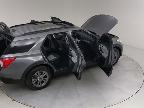 Certified 2022 Ford Explorer XLT w/ Equipment Group 202A image 51