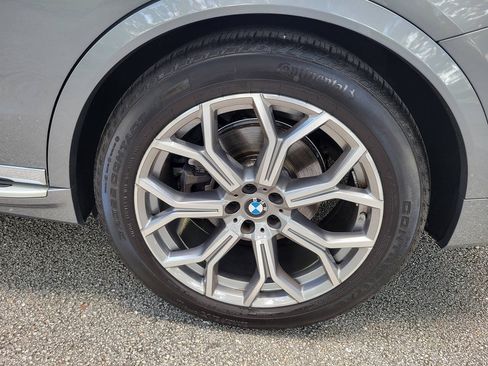 Used 2026 BMW X7 xDrive40i AWD/4WD image 17