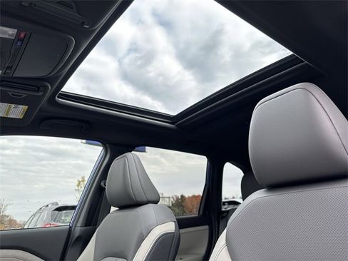 New 2025 Subaru Forester Limited image 27