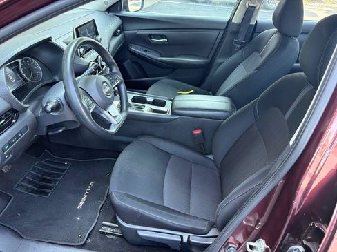 Used 2024 Nissan Sentra SV FWD image 7