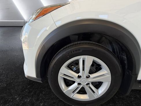 Used 2024 Nissan Kicks S image 26