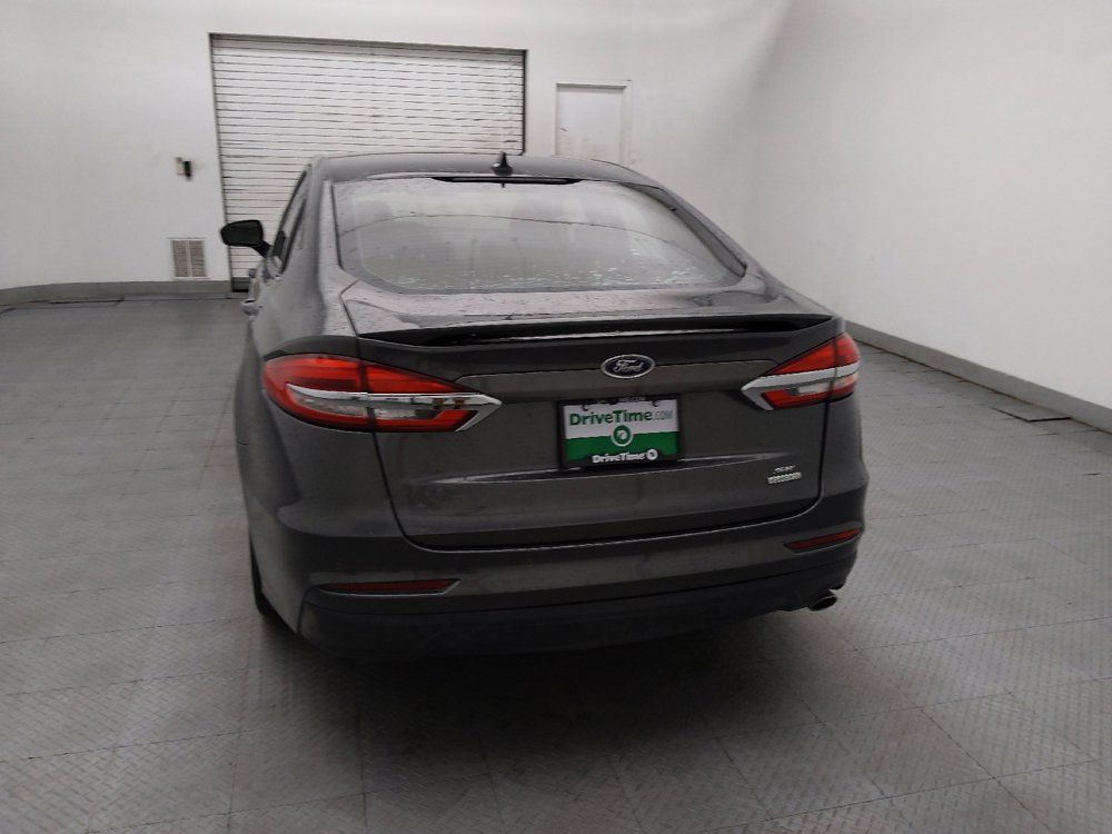 Used 2020 Ford Fusion SE w/ Equipment Group 151A FWD image 6