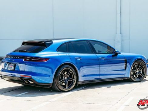 Used 2018 Porsche Panamera 4S AWD/4WD image 3