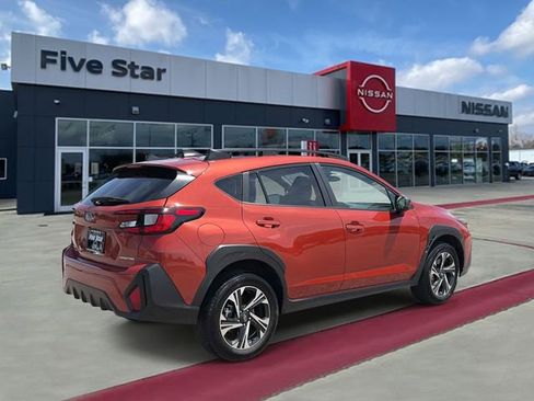Used 2025 Subaru Crosstrek 2.5i Premium AWD/4WD image 6