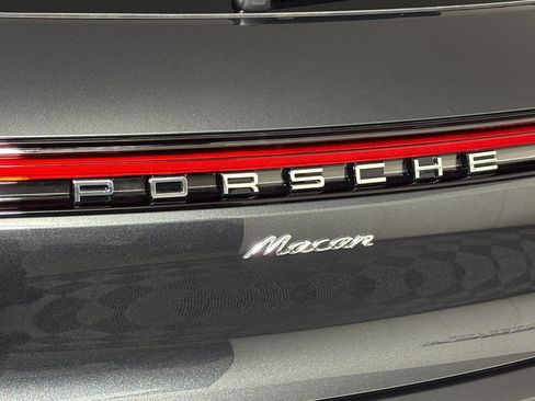 New 2026 Porsche Macan image 13