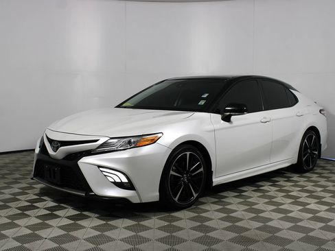 Used 2020 Toyota Camry XSE w/ Carpet Mat Package FWD image 3