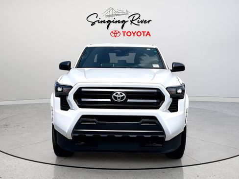 Used 2024 Toyota Tacoma SR AWD/4WD image 2