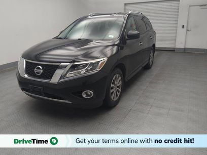 Used 2016 Nissan Pathfinder SV