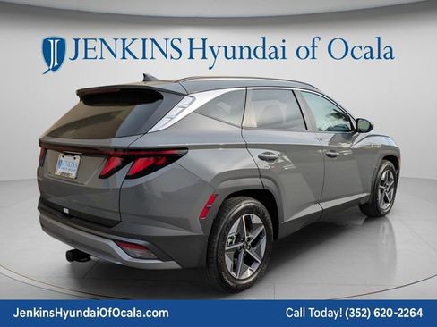 New 2026 Hyundai Tucson SEL FWD image 3