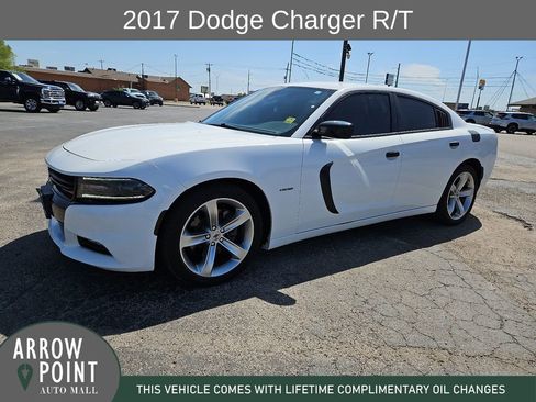 Used 2017 Dodge Charger R/T image 5