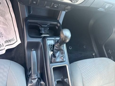 Used 2020 Toyota Tacoma SR RWD image 23