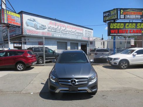 Used 2017 Mercedes-Benz GLC 300 4MATIC image 6