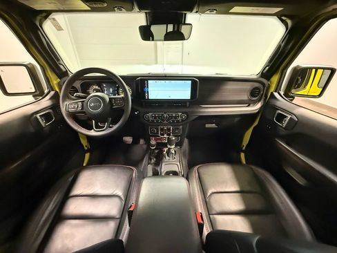 Used 2024 Jeep Wrangler Unlimited Rubicon AWD/4WD image 70