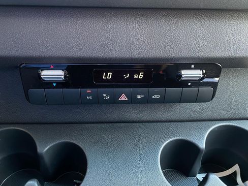 New 2025 Mercedes-Benz Sprinter 2500 image 18