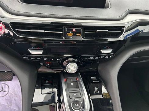 Certified 2024 Acura MDX SH-AWD image 19