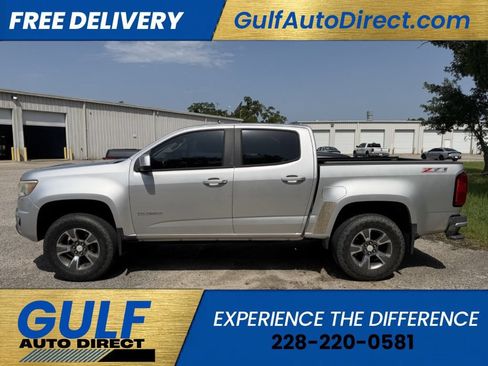 Used 2015 Chevrolet Colorado Z71 AWD/4WD image 4