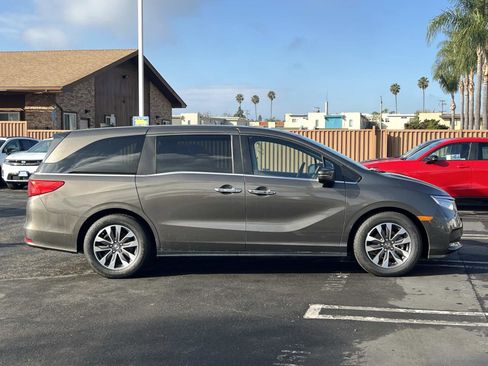 Used 2023 Honda Odyssey EX-L image 28