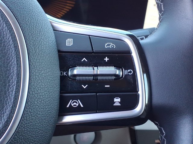 Certified 2025 Kia Sorento EX FWD image 24