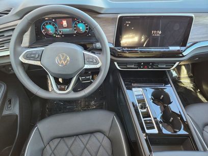 New 2026 Volkswagen Atlas SEL Premium R-Line