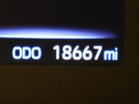 Used 2023 Toyota Corolla Cross LE image 25