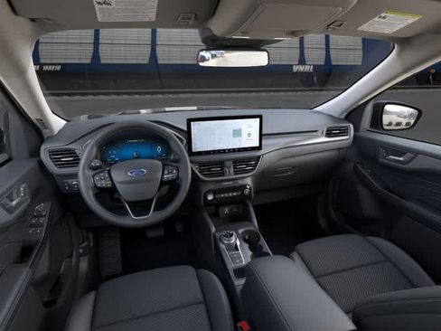 New 2025 Ford Escape SE w/ Class II Trailer Tow Package FWD image 9