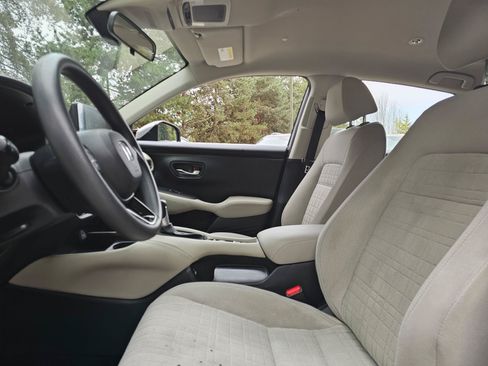 Used 2023 Honda HR-V LX image 19
