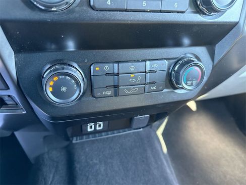 Used 2019 Ford F150 XLT w/ Trailer Tow Package image 19