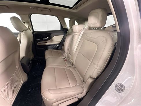 Used 2022 Lincoln Corsair Grand Touring image 27