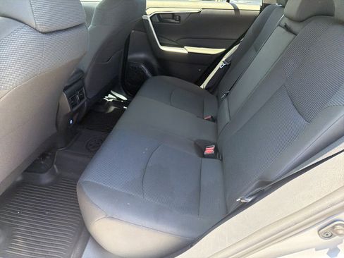 Certified 2022 Toyota RAV4 LE FWD image 31