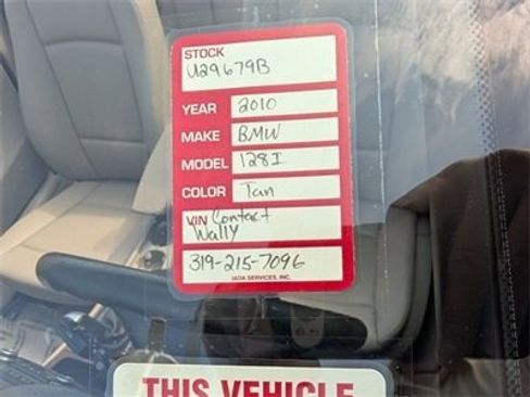 Used 2010 BMW 128i Convertible image 25